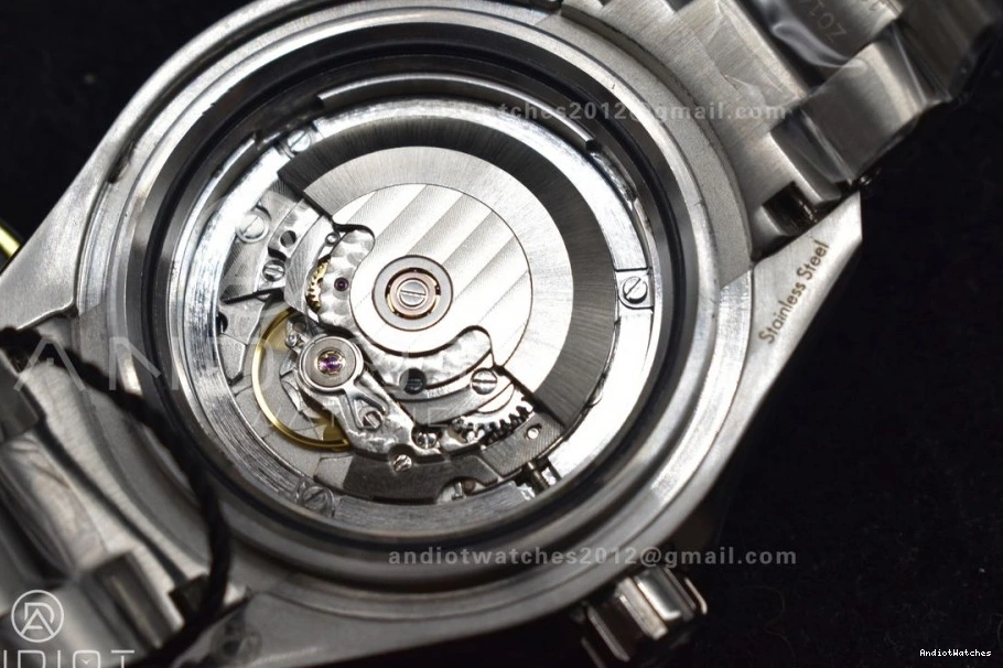 on Ceramic 1077 A SS Dial TF Ultra Deep Bezel NewStyle 6000M Best Blue SS 1:1 Edition White Bracelet Seamaster 0802